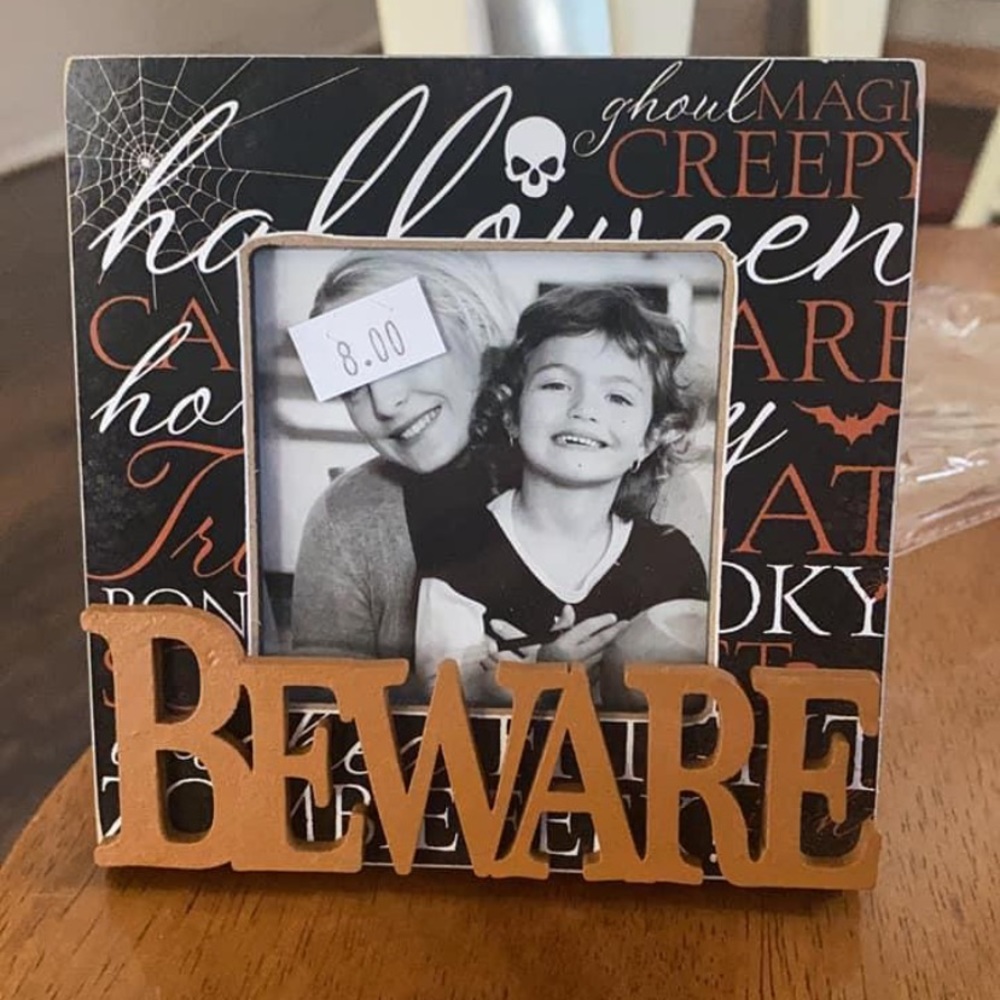 Halloween picture frame